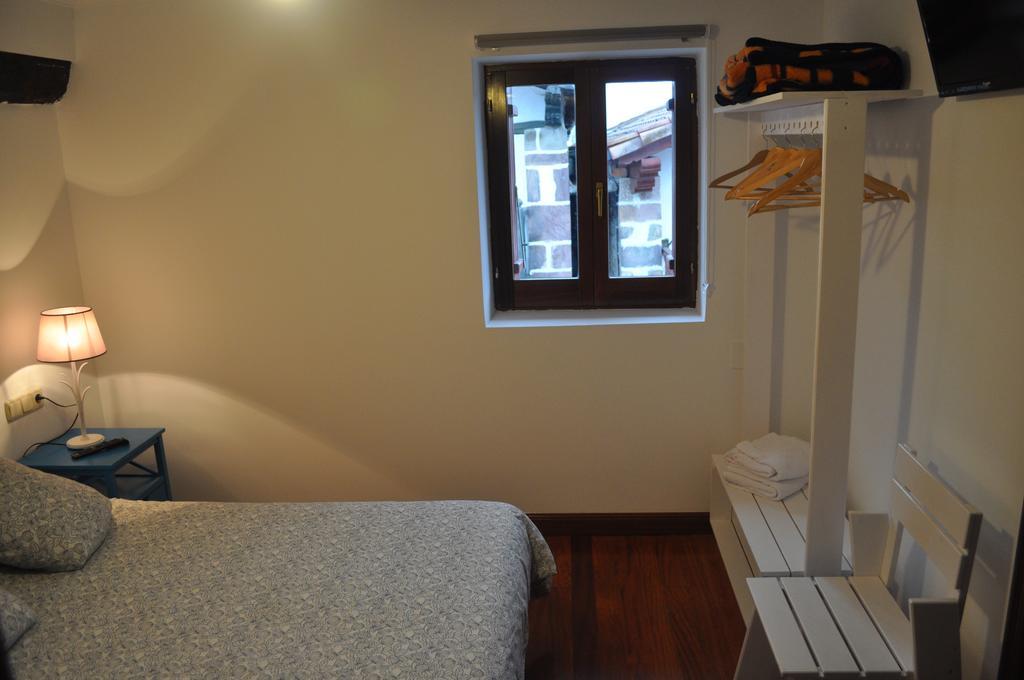 Hostal Auzoa Bera  Room photo