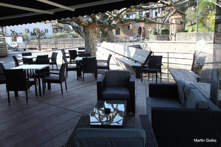 Hostal Auzoa Bera  Exterior photo