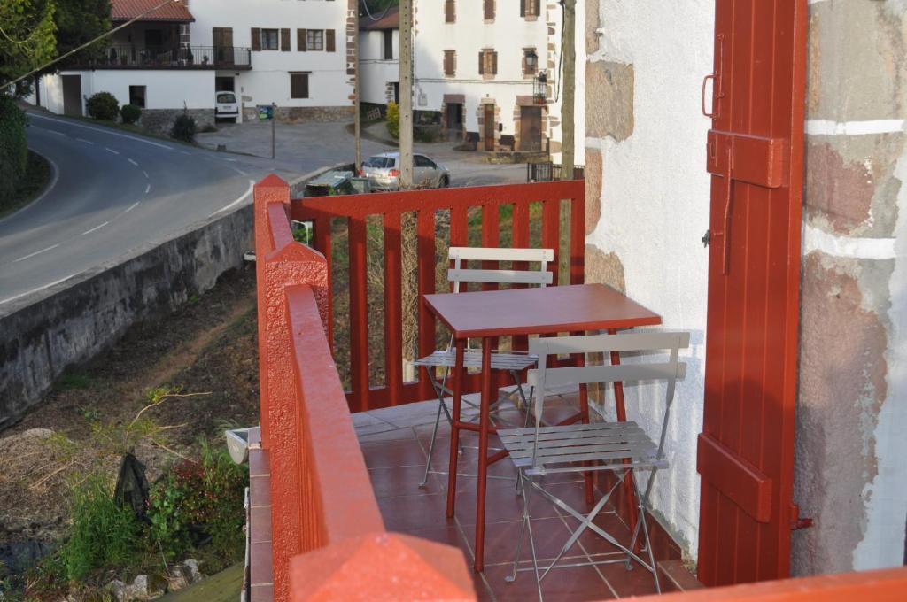 Hostal Auzoa Bera  Room photo